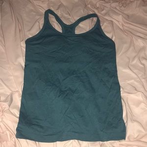 Lululemon stretchy tank top with built-in bra